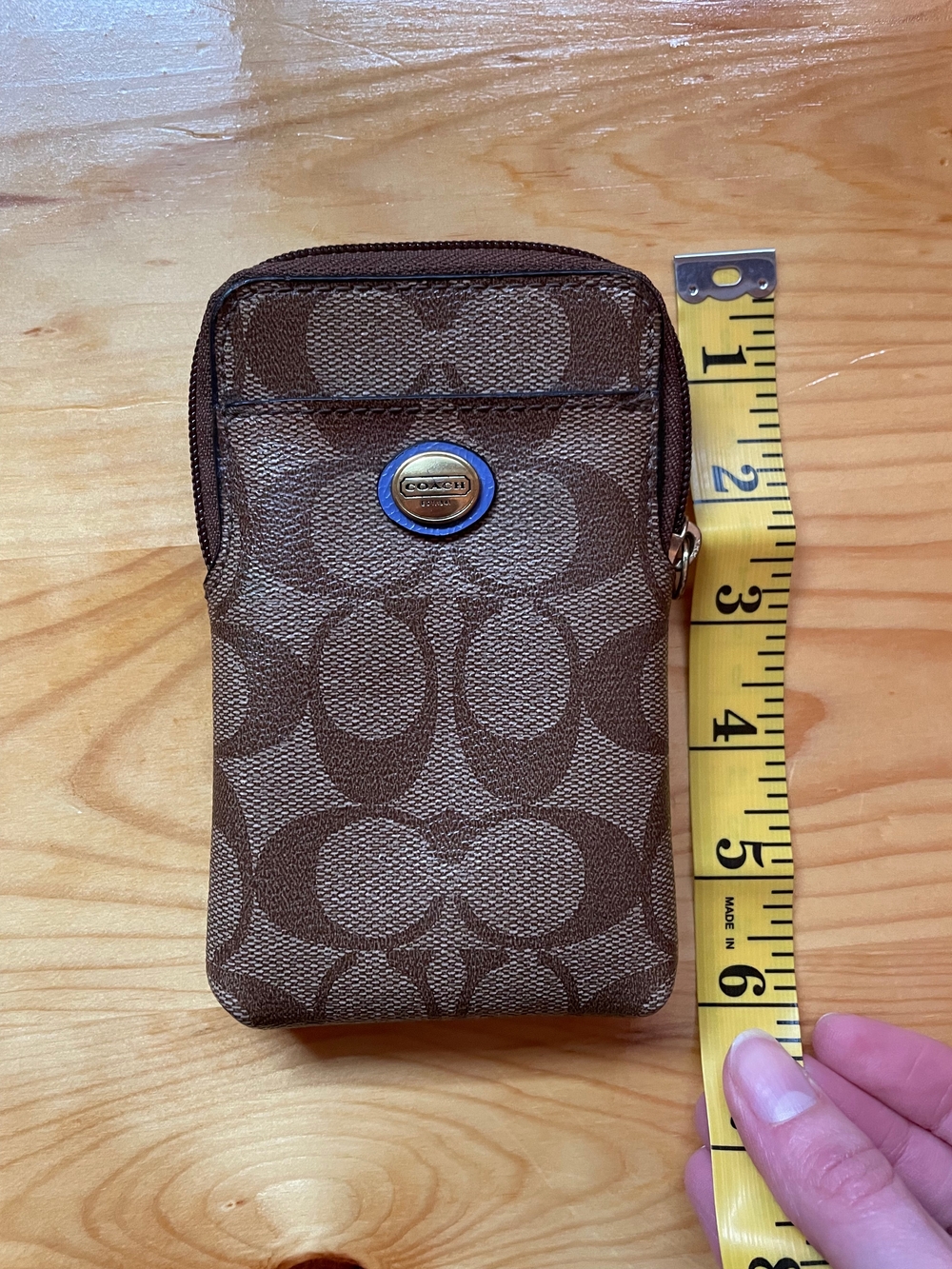 Coach Signature Canvas Card Case , Missing Strap